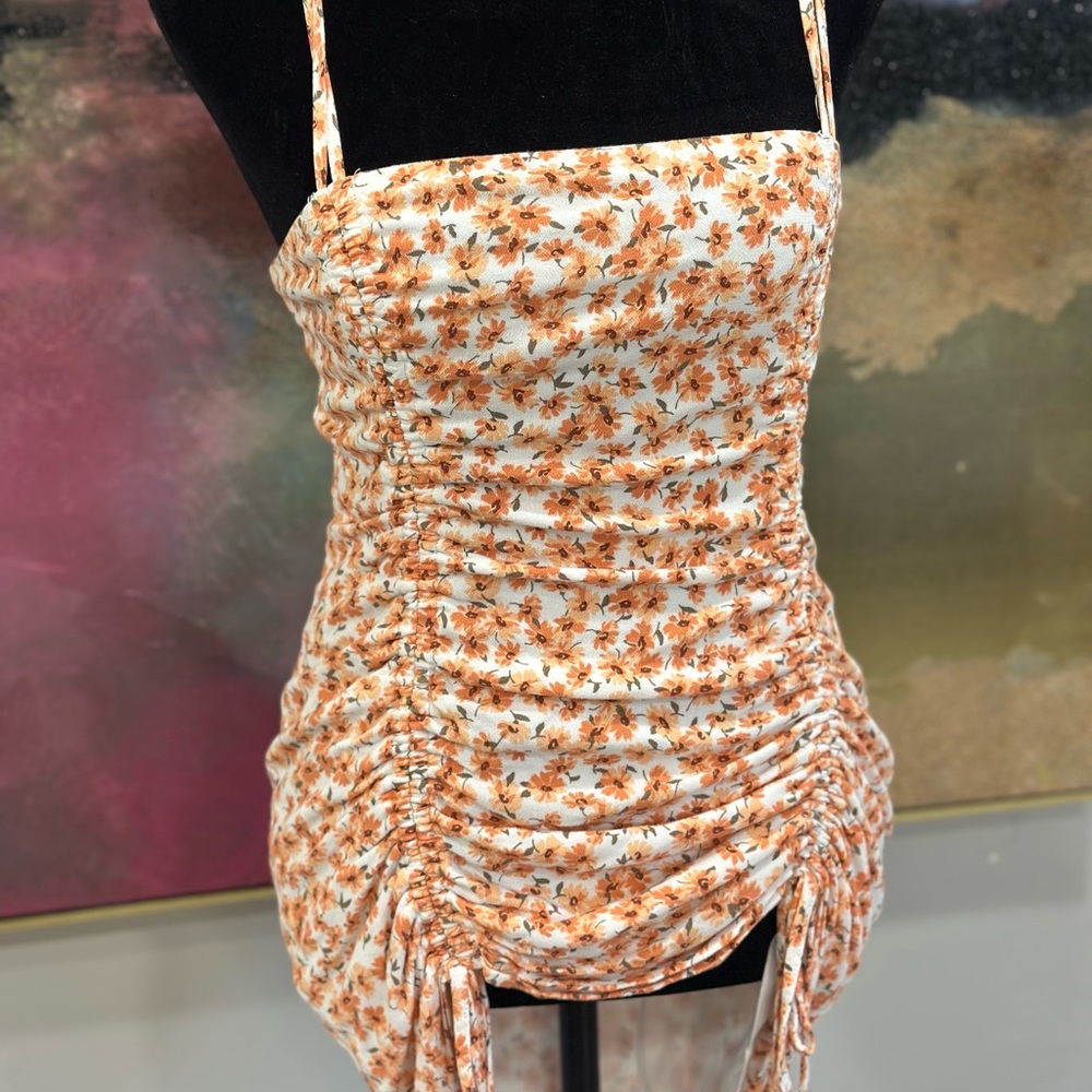 Floral Ruched Dress - Picture 3 of 5